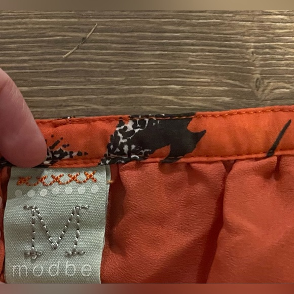 Modbe orange and navy blue bird skirt, size Xl - Picture 2 of 4
